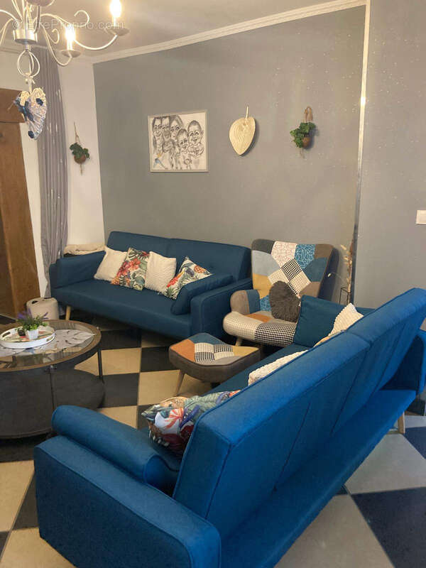 Maison à VAUX-ANDIGNY