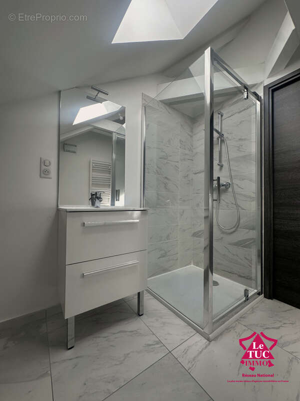Appartement à AIX-LES-BAINS