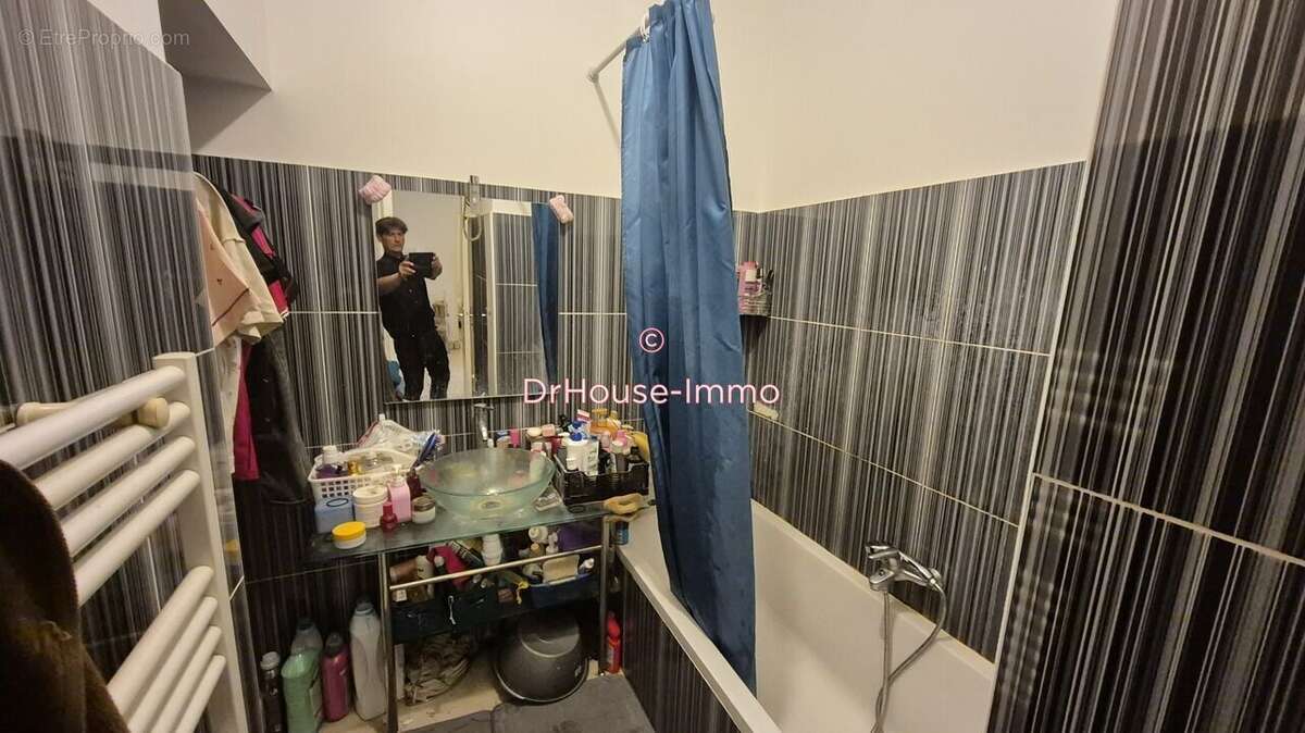 Appartement à MARSEILLE-1E