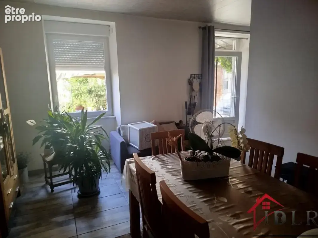 Ensemble immobilier compose de 3 maisons - photo 9