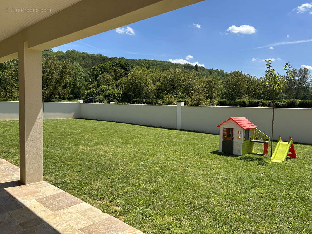 Maison à TERRASSON-LAVILLEDIEU