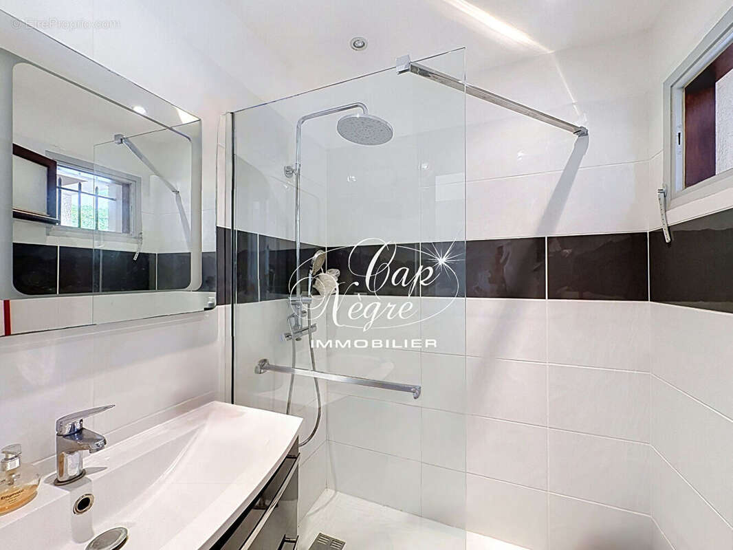 Studio 29m² à 200m de la plage d'Aiguebelle Le Lavandou - photo 9