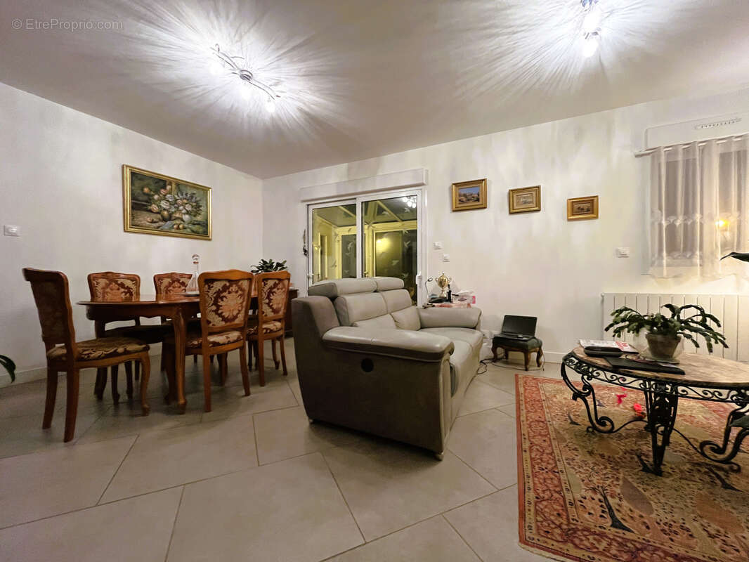 Maison à MAINVILLIERS