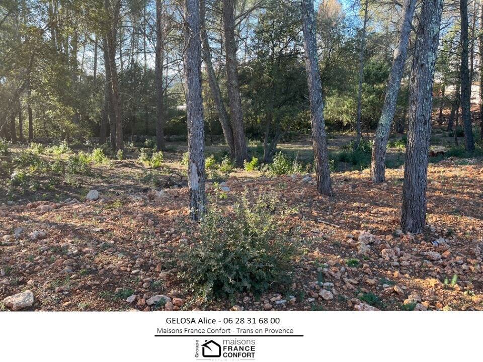 Terrain à TRANS-EN-PROVENCE
