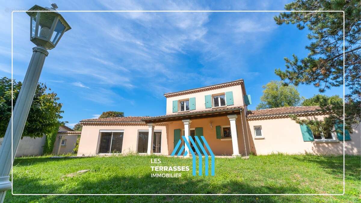 Maison à MONTELIMAR