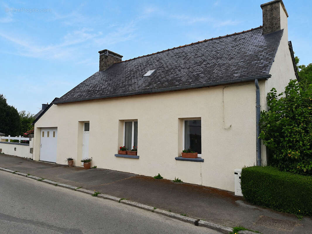Maison à PLUMIEUX