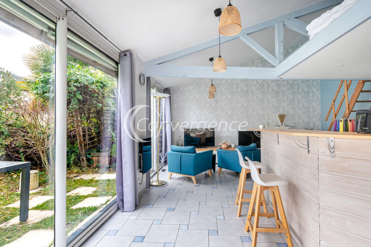 Maison de ville avec jardin, piscine, dépendance et garage - LIMOGES - photo 16
