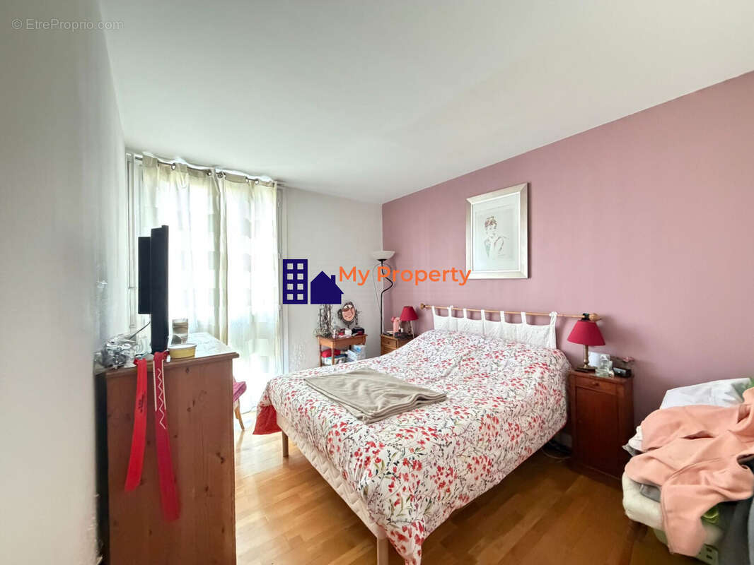 Appartement à HOUILLES