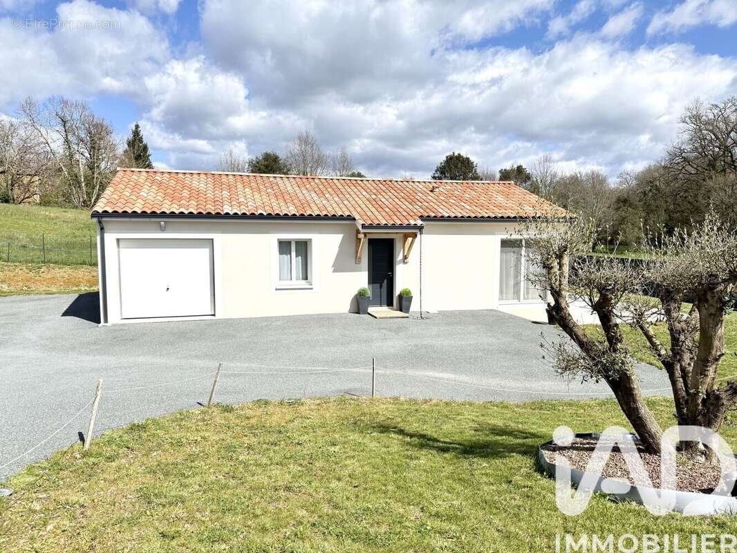 Maison 90 m² à Sainte-Nathalene  - photo 5