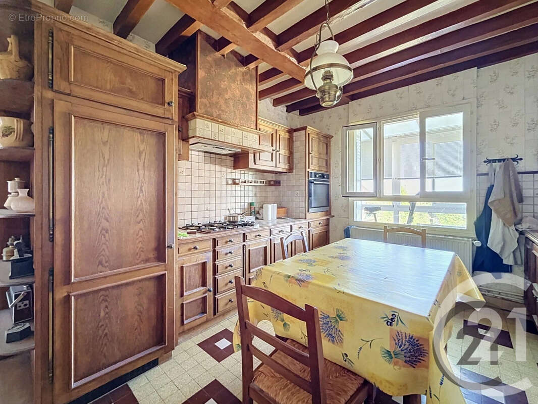 Maison 159 m² à Saint-Phal  - photo 8