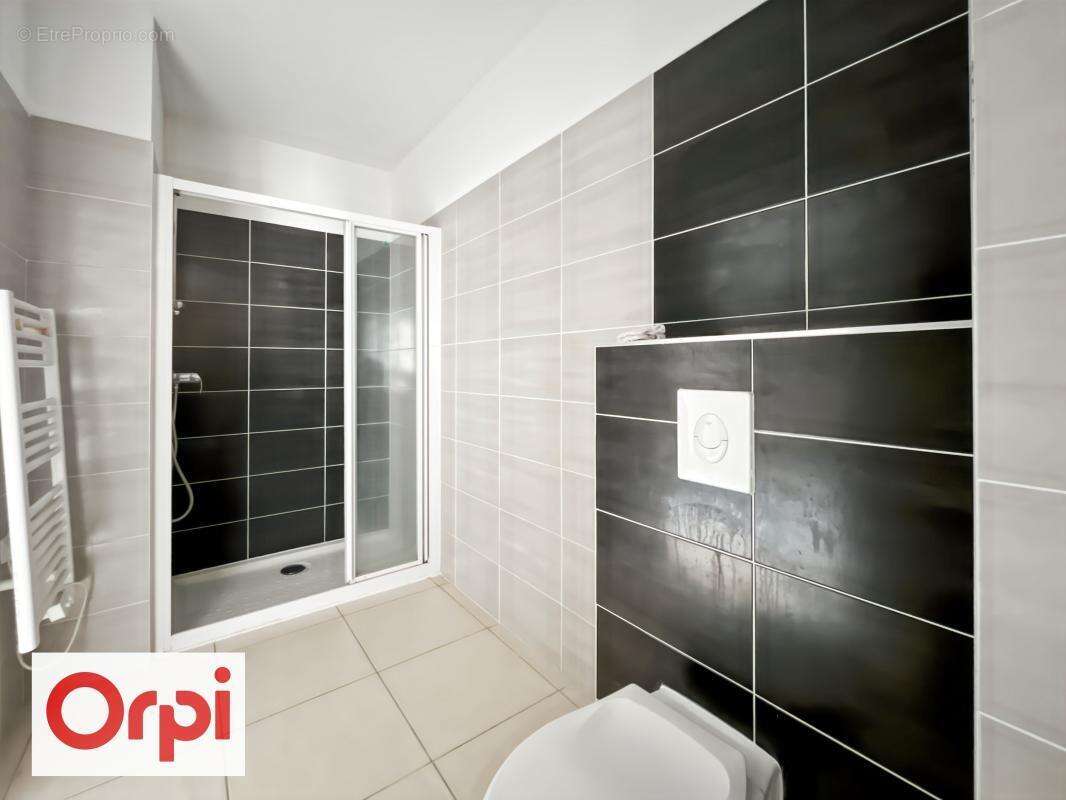 Appartement à BOUJAN-SUR-LIBRON