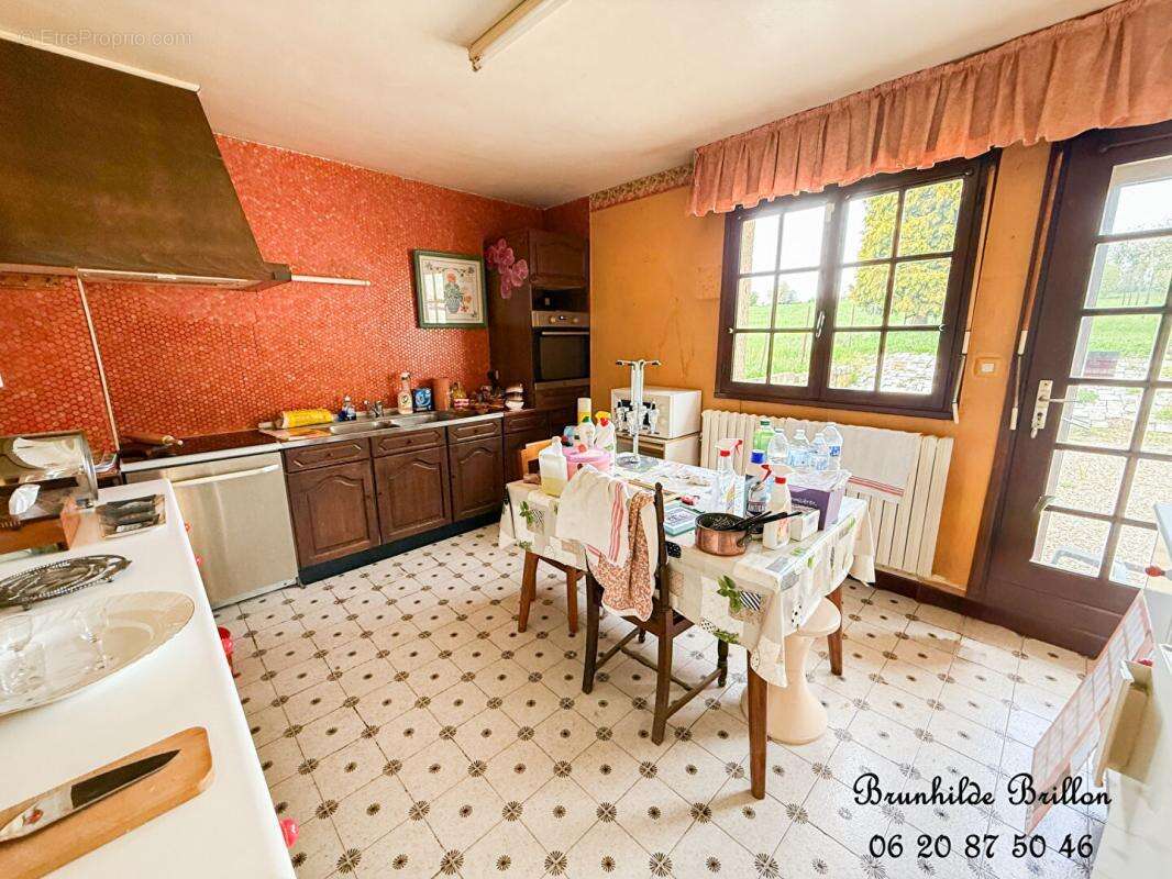 Maison à FAMPOUX