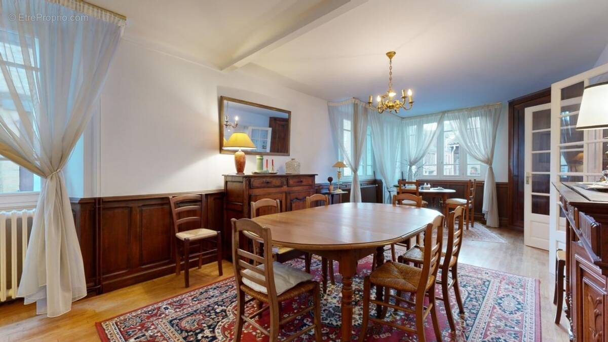 Séjour rdc - Maison à SIORAC-EN-PERIGORD