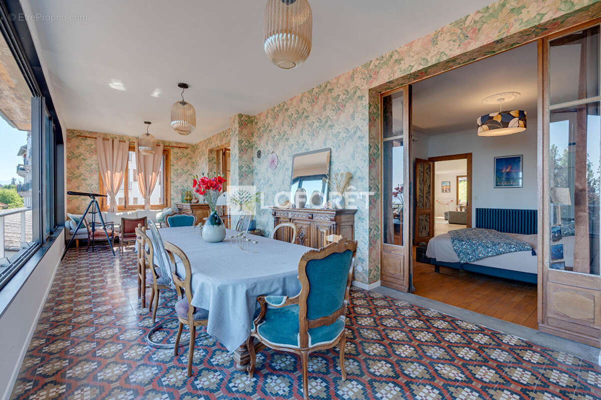 Appartement à EVIAN-LES-BAINS