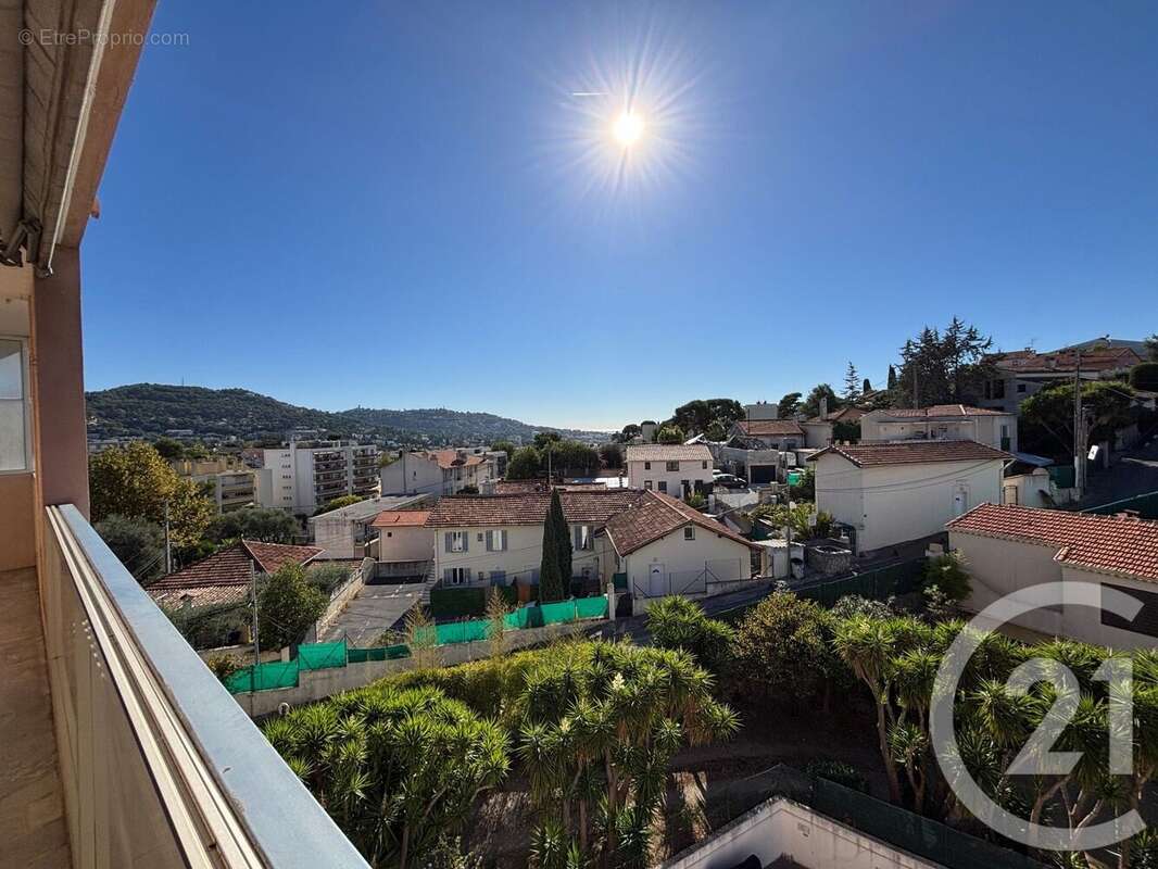 Appartement à LE CANNET