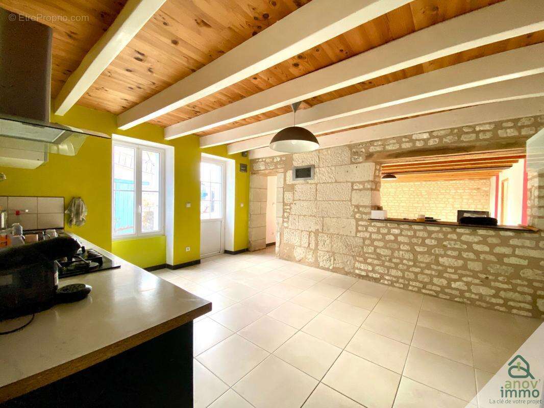 Maison à SCORBE-CLAIRVAUX