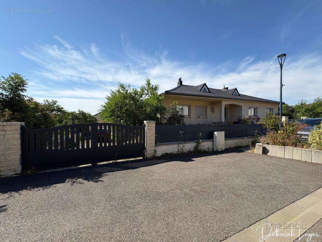 Maison 116 m² à Montois-La-Montagne  - photo 2