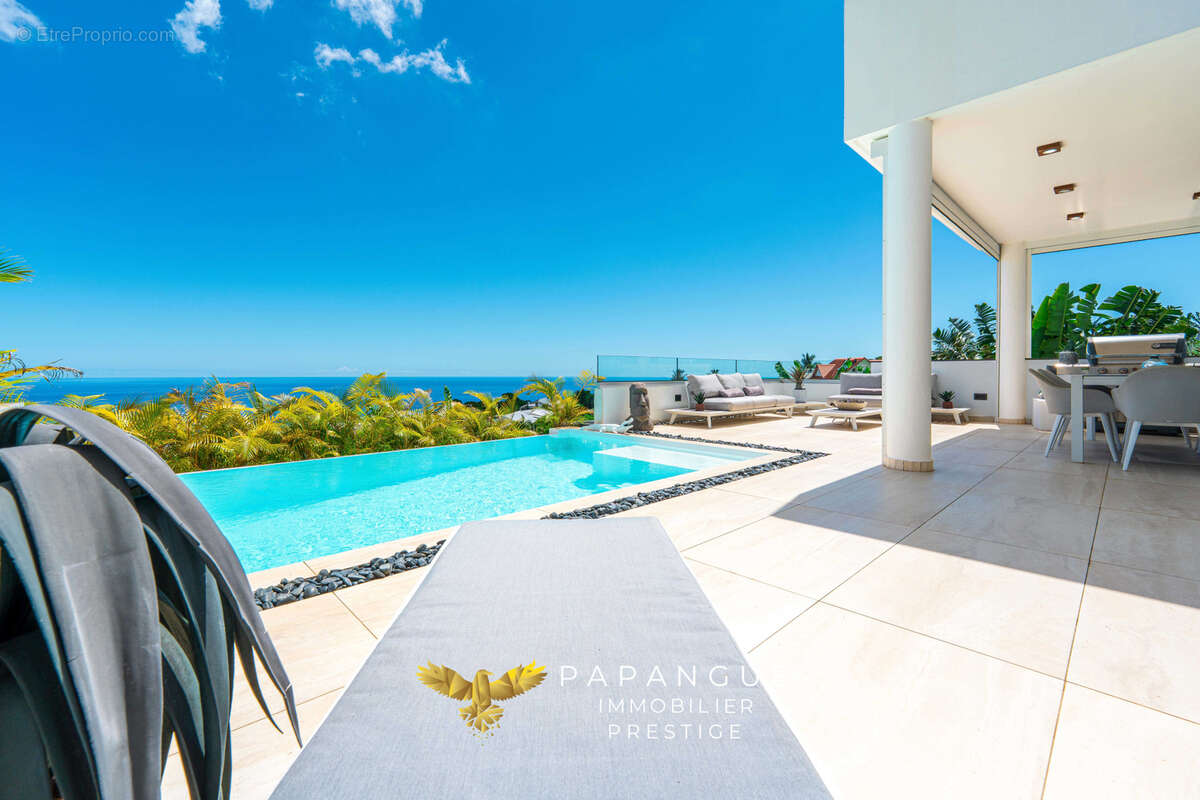 Maison à SAINT-DENIS