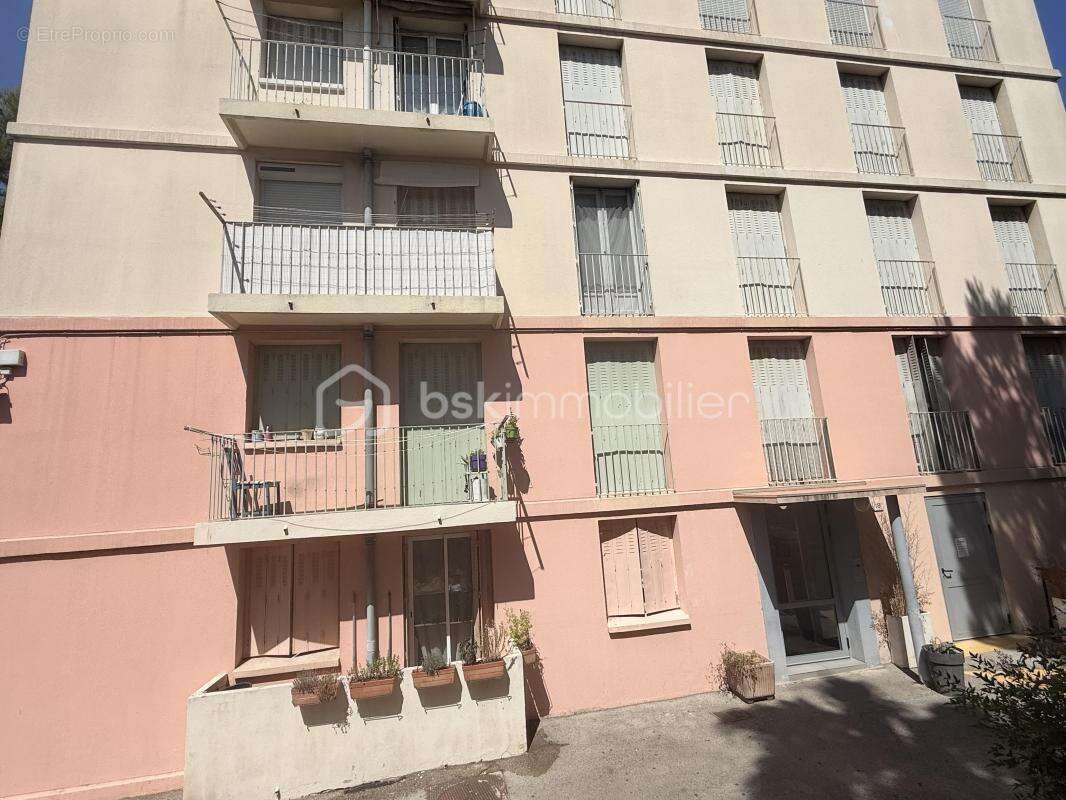 Appartement à MARSEILLE-12E