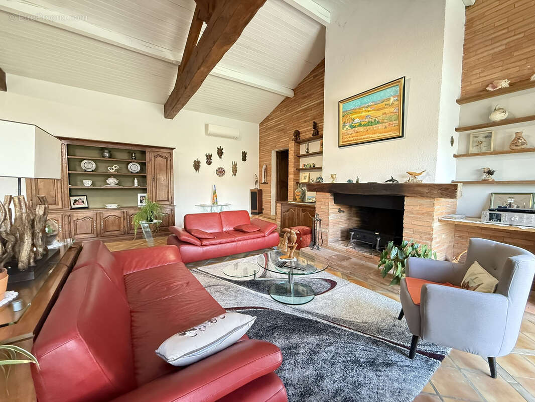 Maison à VIGOULET-AUZIL