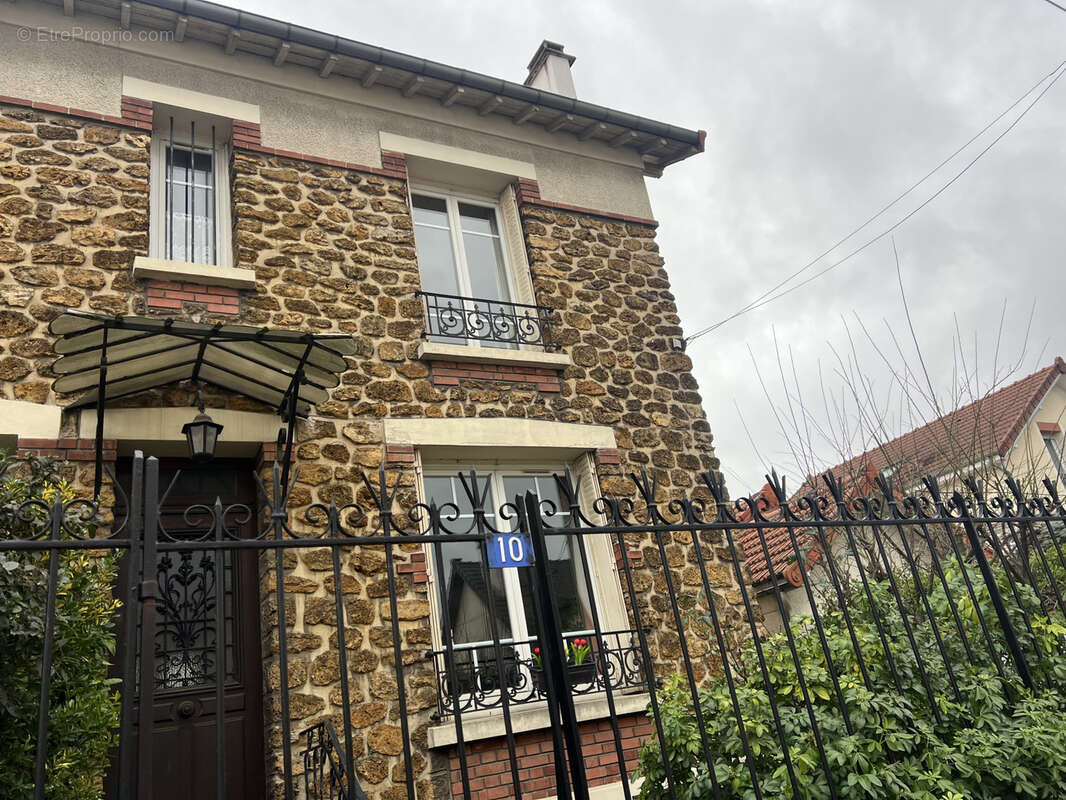 Maison à CHAMPIGNY-SUR-MARNE