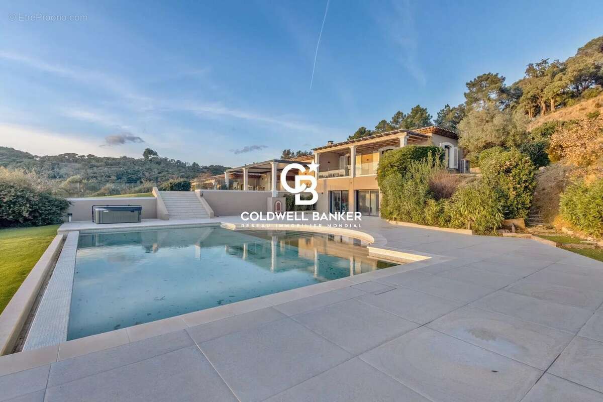 Maison à LA CROIX-VALMER