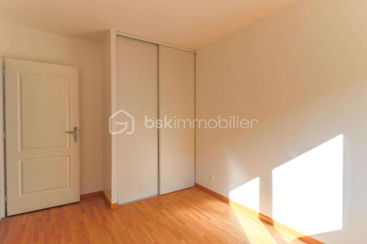 Appartement à LA FERTE-ALAIS