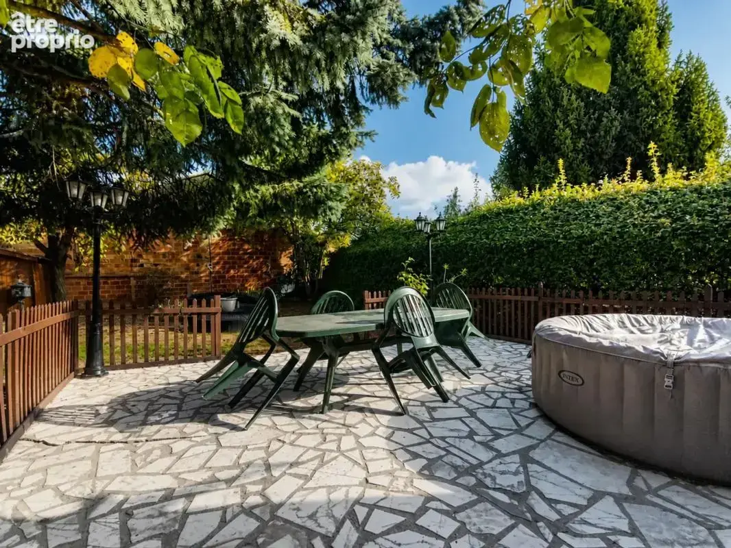 Maison de 5 pièces de 100 m² à Goussainville - photo 11