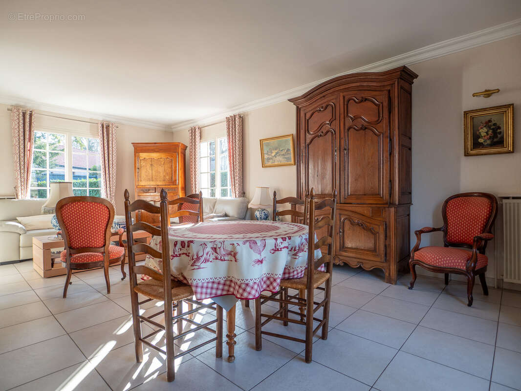 Maison à CHERENG
