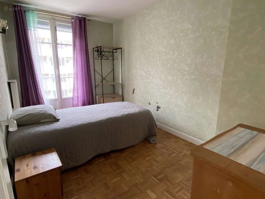 Appartement à MONTROUGE