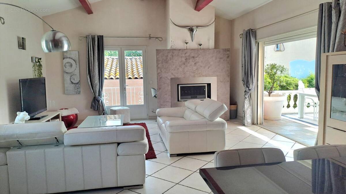 Photo Maison à Arles au prix de 397 000€