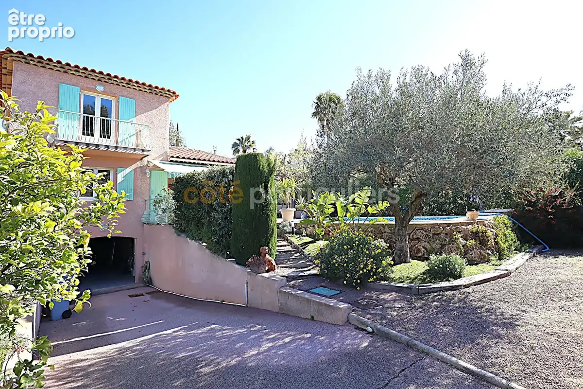 Boulouris Villa 125m² 4 pièces avec piscine sur terrain 709m² - photo 17