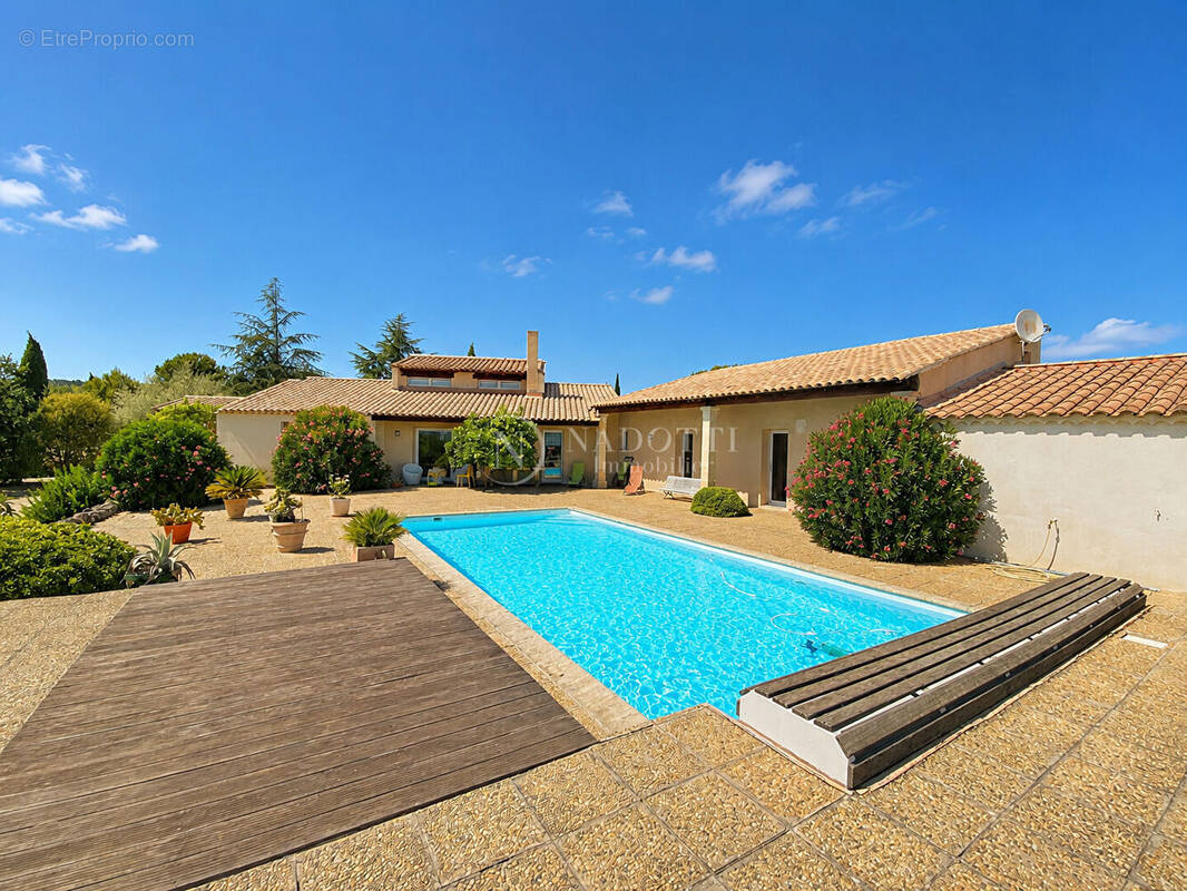 Maison à CABRIERES-D'AVIGNON