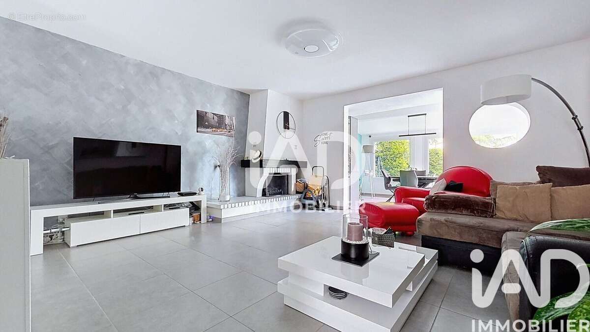 Photo 2 - Maison à COURCOURONNES