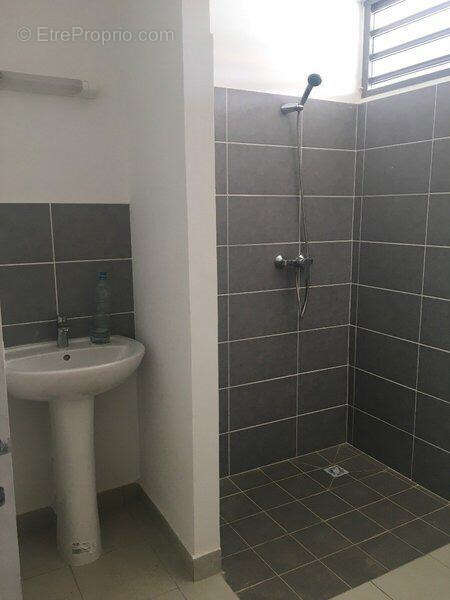 Appartement T3 Secteur Montabo superficie 63.56 m2 - photo 4