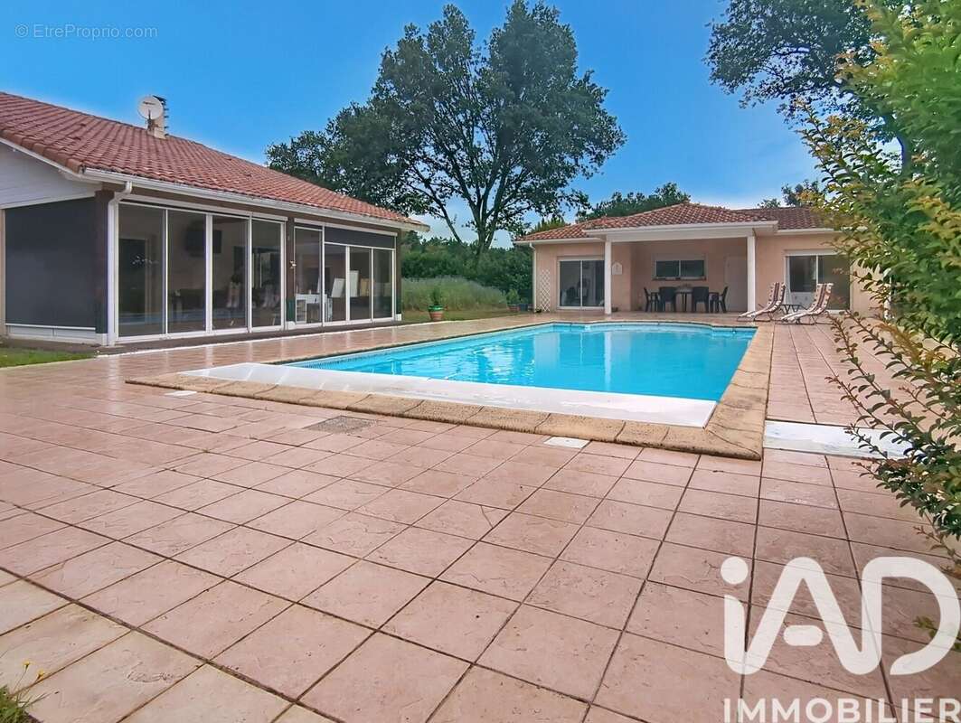 Maison 160 m² à Parentis-En-Born  - photo 2