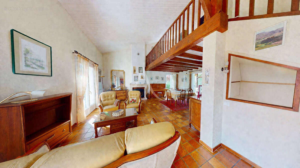 Maison à BUXEROLLES