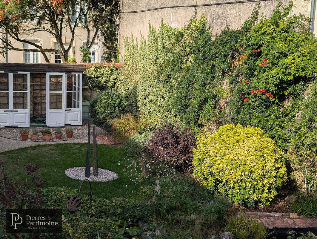 Sublime propriété au cœur de Mézin avec jardin, garage et dépendances - photo 31