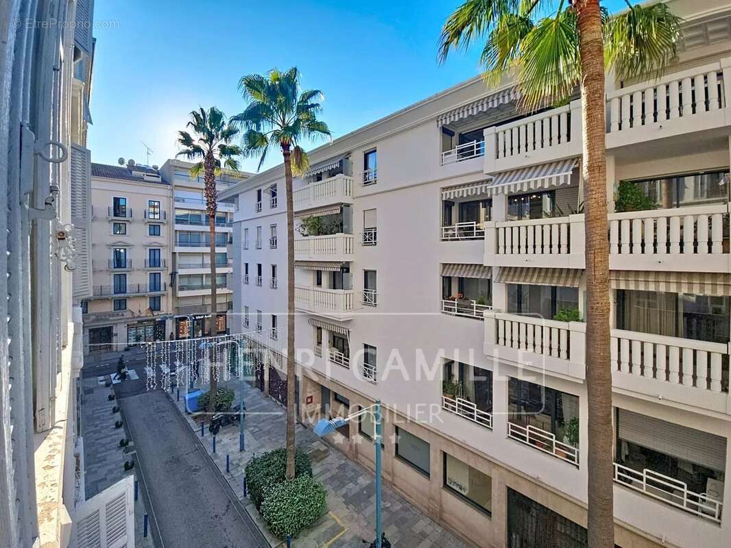 Appartement à CANNES