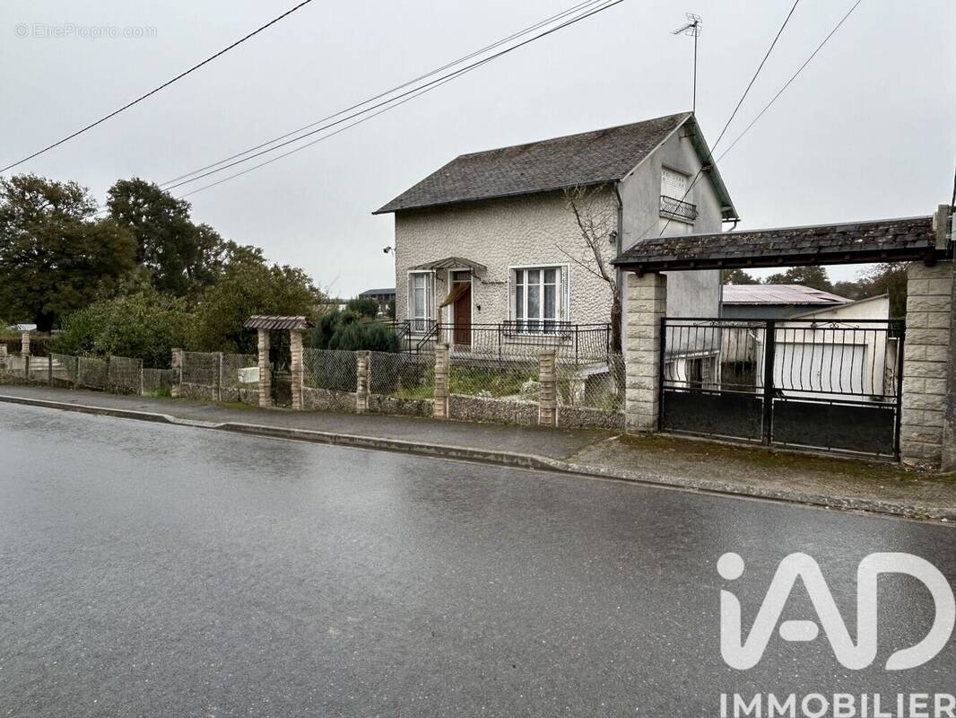 Photo 1 - Maison à SAINT-MARTIN-LE-MAULT