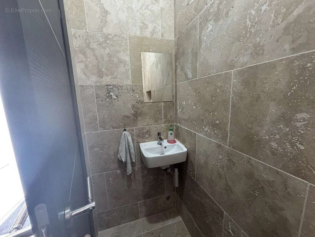 Maison à TOURRETTE-LEVENS