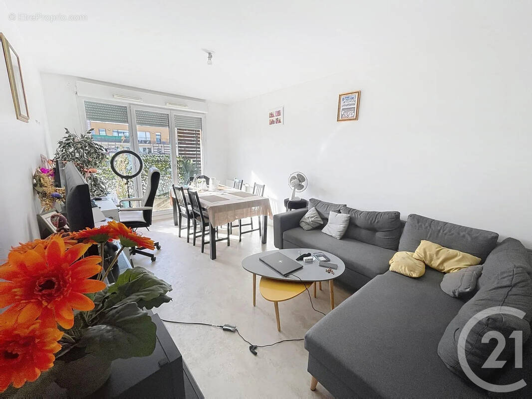 Appartement à DAMMARIE-LES-LYS