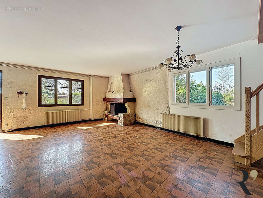 Maison à SAINTE-FOY-D'AIGREFEUILLE