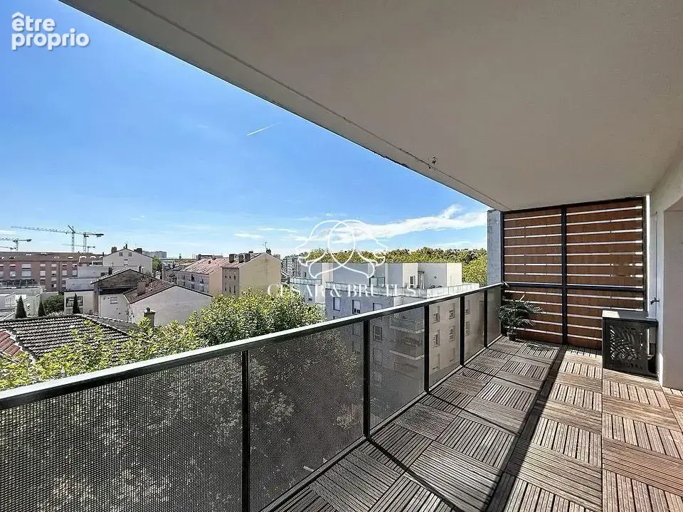 Appartement à LYON-8E
