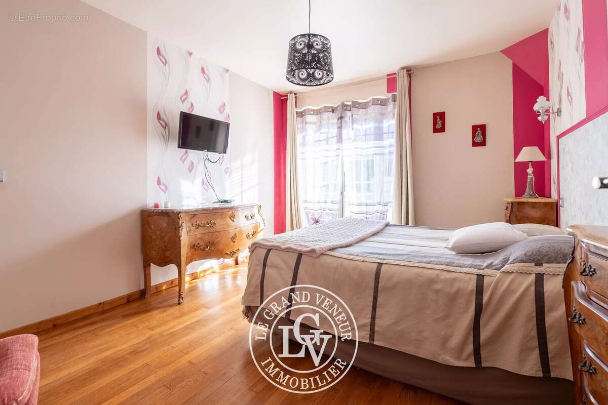 Maison à FONTAINEBLEAU