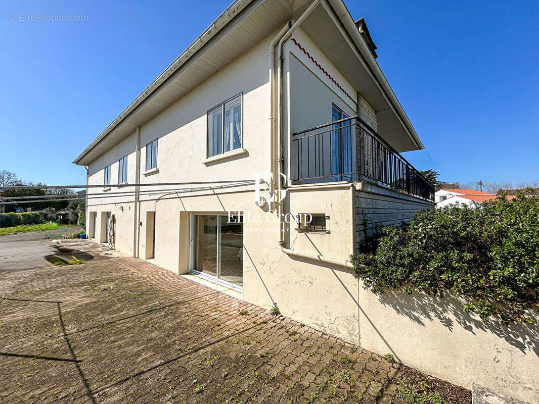 Maison à PORT-DES-BARQUES