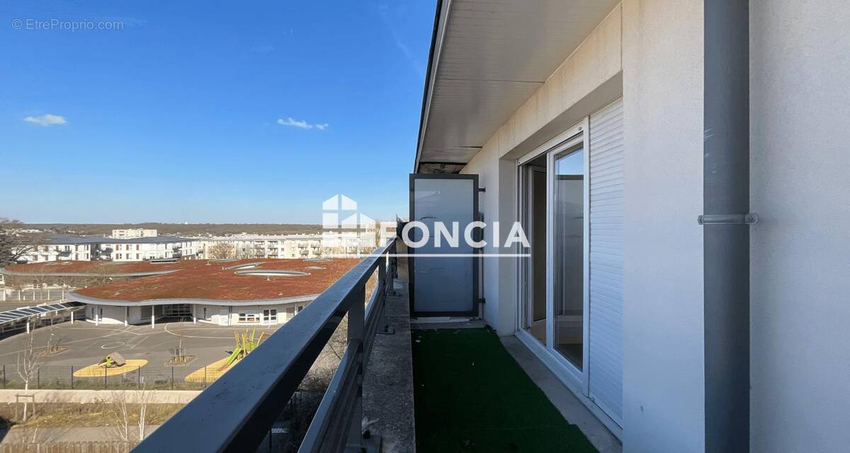 Appartement à CORBEIL-ESSONNES