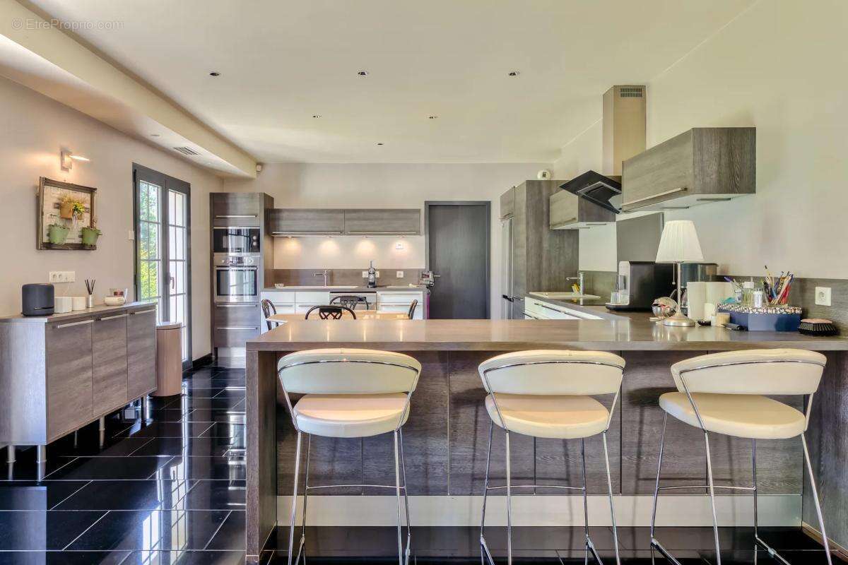 Maison de 6 pièces de 320 m² à Villez-sur-le-Neubourg - photo 8