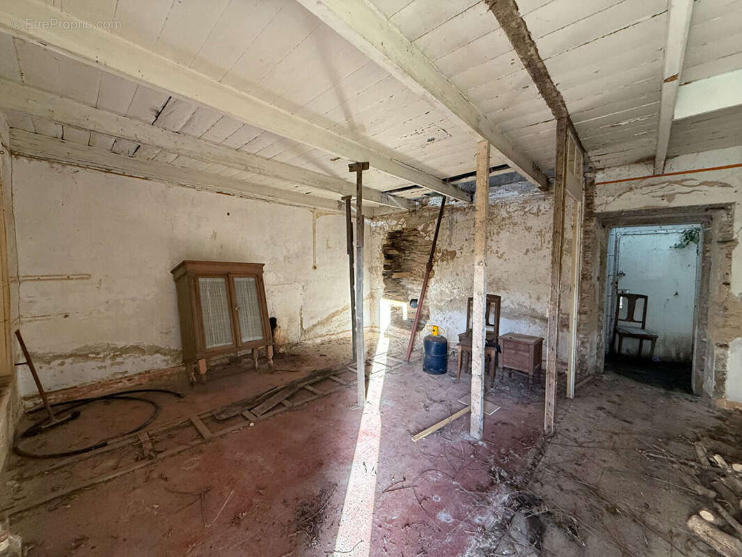 Maison à LE RELECQ-KERHUON