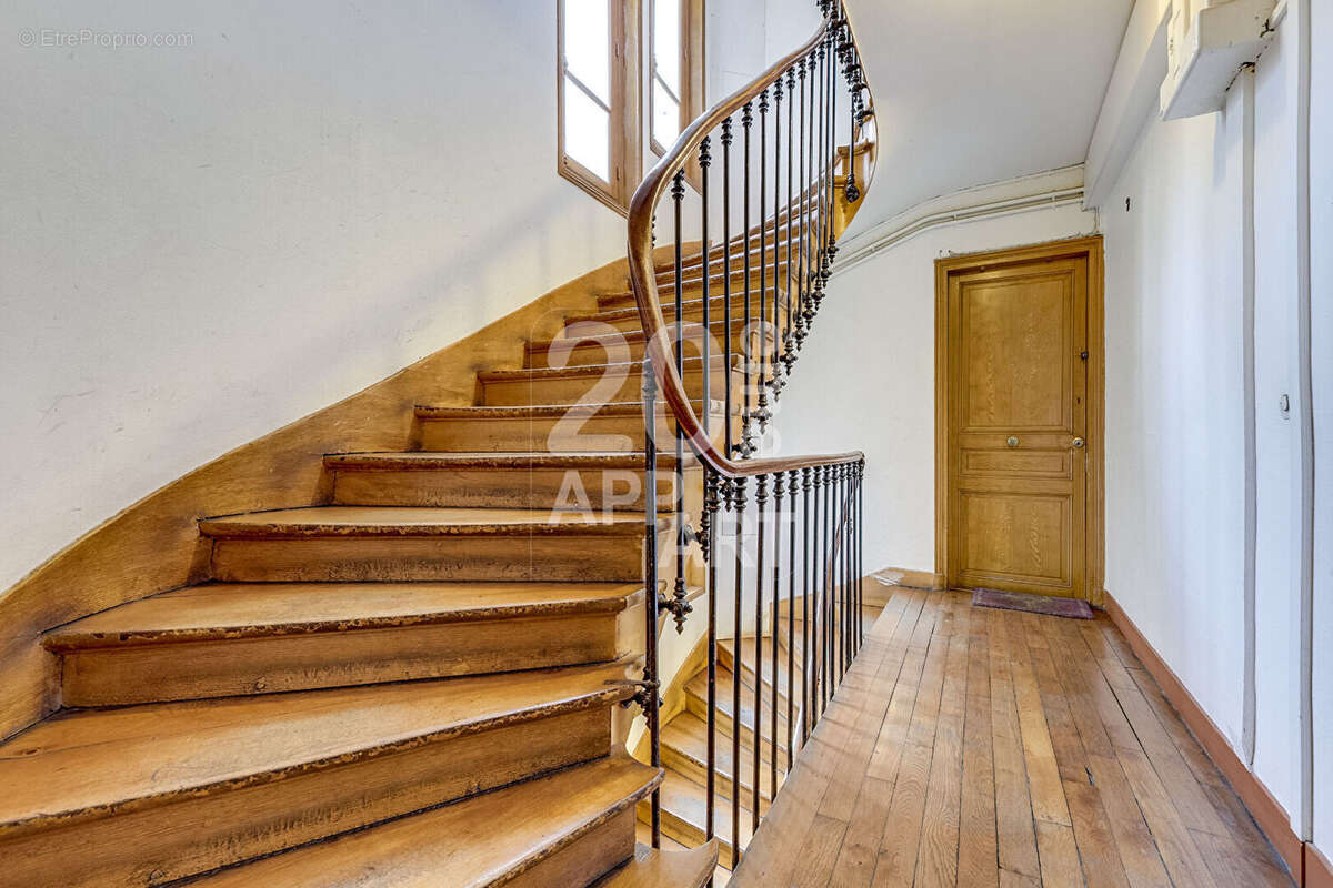 Appartement à PARIS-20E